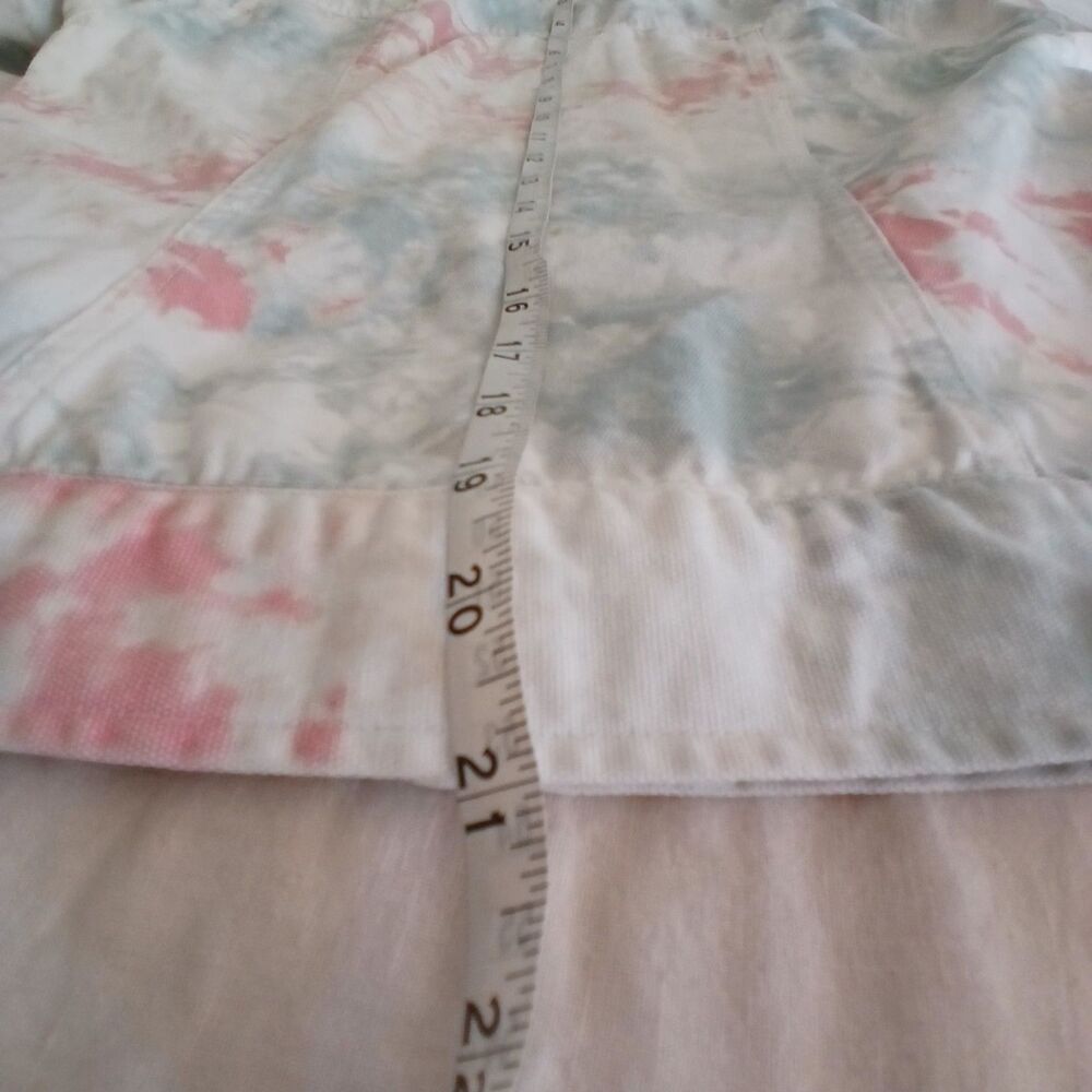 GUESS Pastel Tie Dye Denim Jacket XS Boho Cropped Trucker Button Festival Travel - Picture 8 of 8